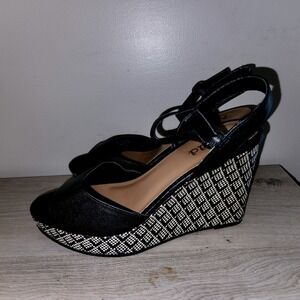 Mudd Y2K Black Peep Toe Wedge‎ Sandals Women's Size 8 Adjustable Ankle Strap